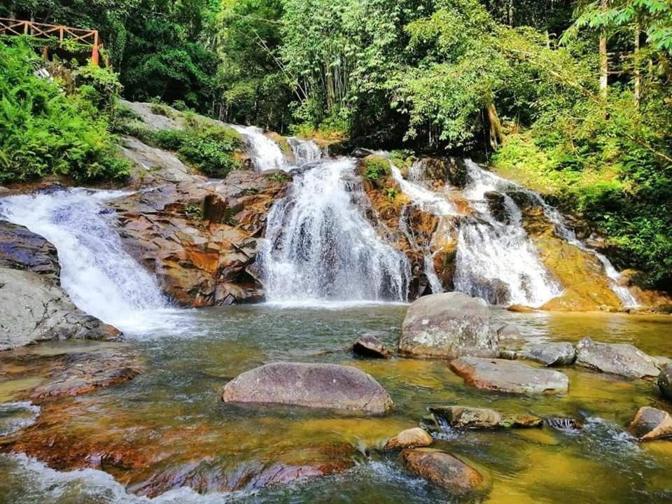 lata bayu waterfall
