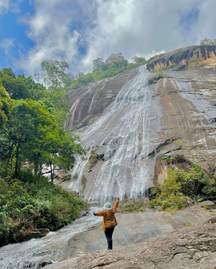 jelawang waterfall malaysia