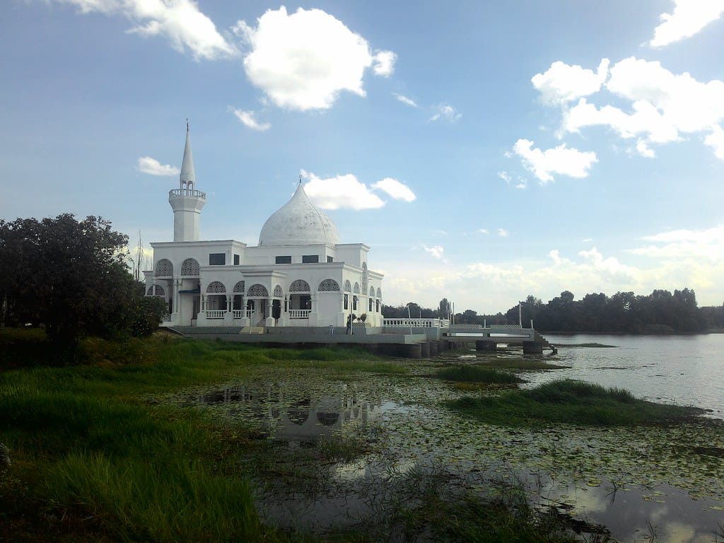 masjid brunei darussalam kelantan malaysia